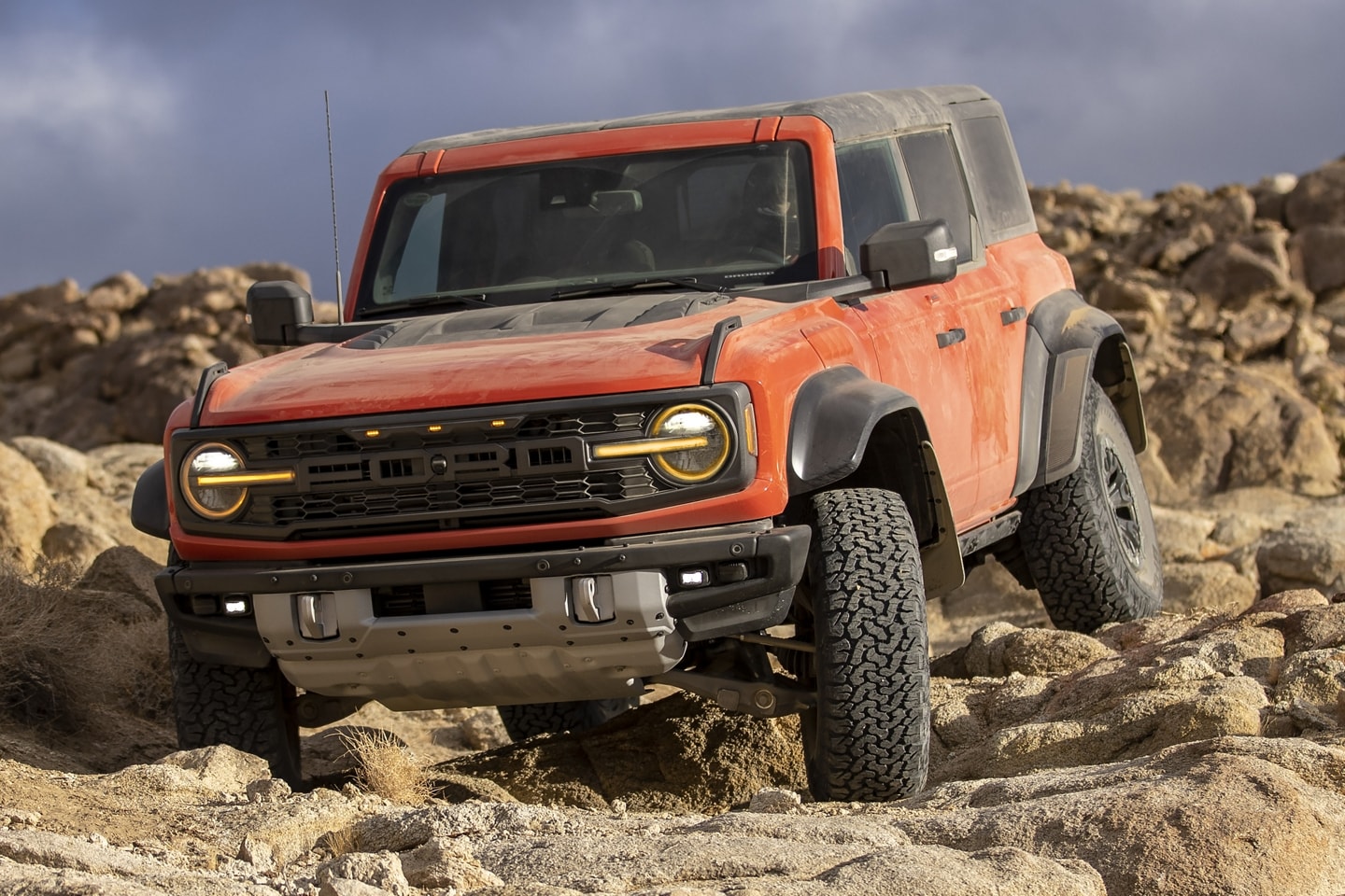 2022 ford bronco towing capacity